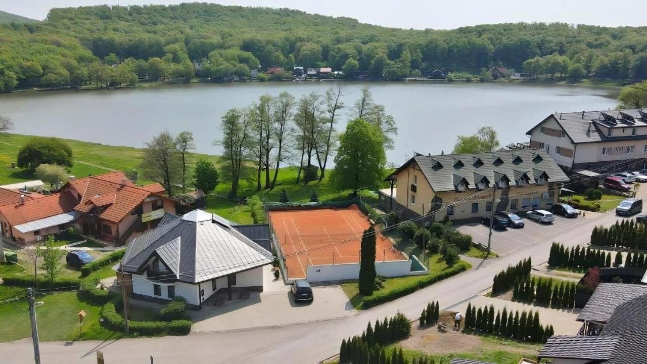 Penzion Pramen Vinne Bagian luar foto