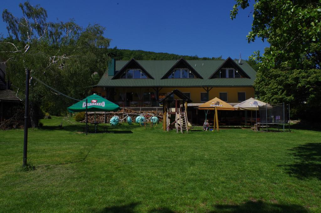 Penzion Pramen Vinne Bagian luar foto